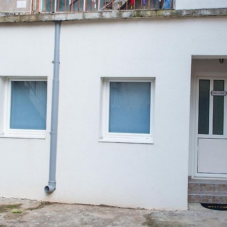 Cozy Corner Near Old Town Apartment Mostar Bagian luar foto