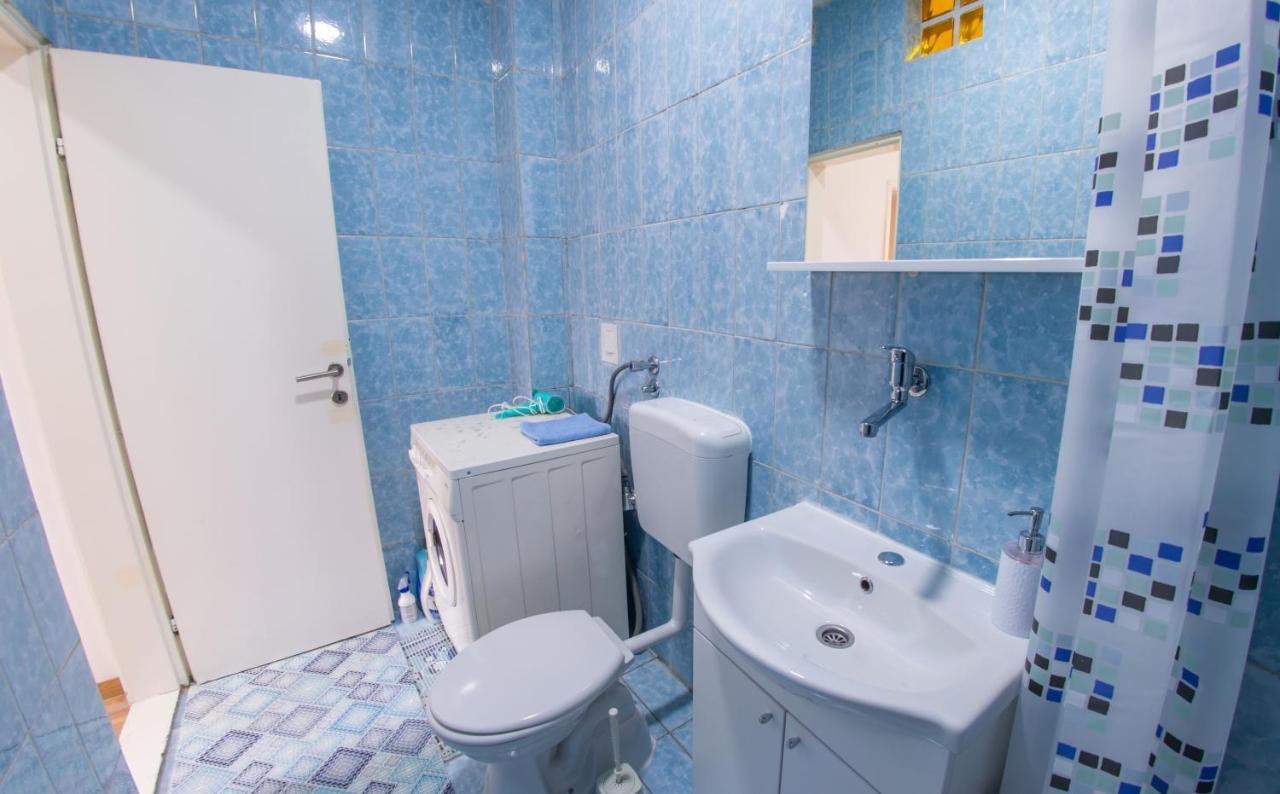 Cozy Corner Near Old Town Apartment Mostar Bagian luar foto