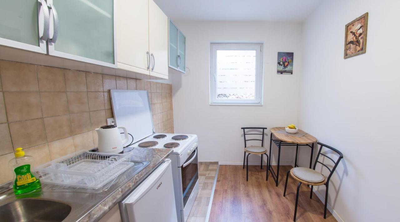 Cozy Corner Near Old Town Apartment Mostar Bagian luar foto